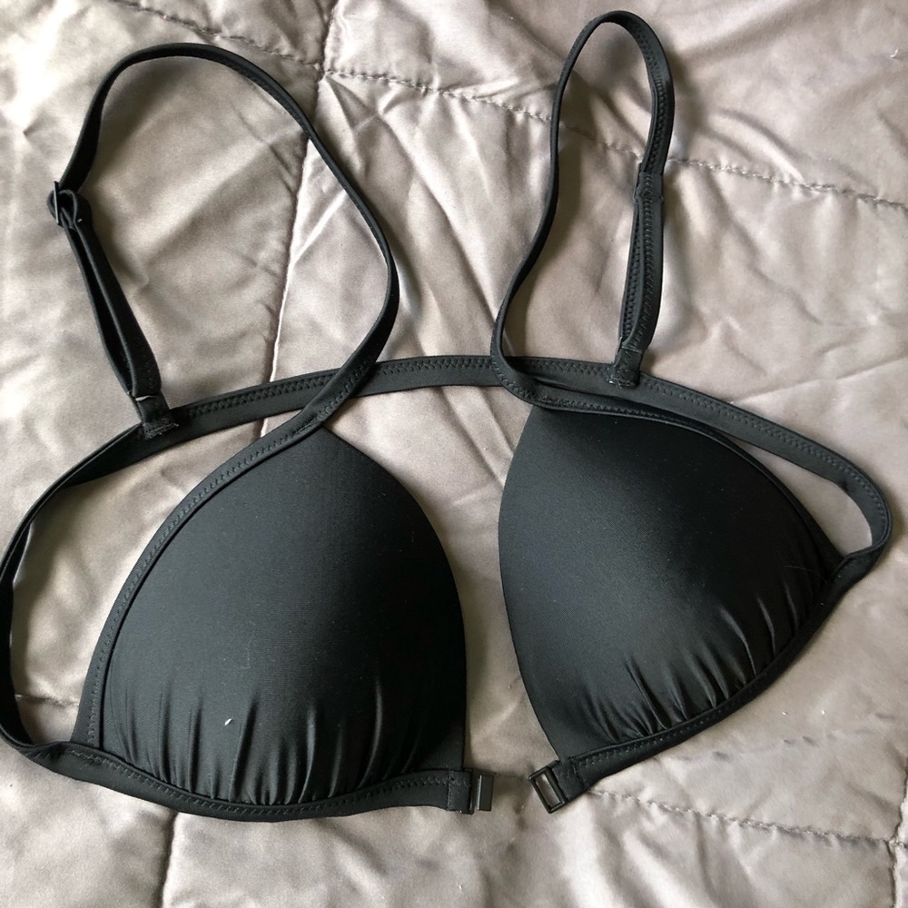 Black bikini top